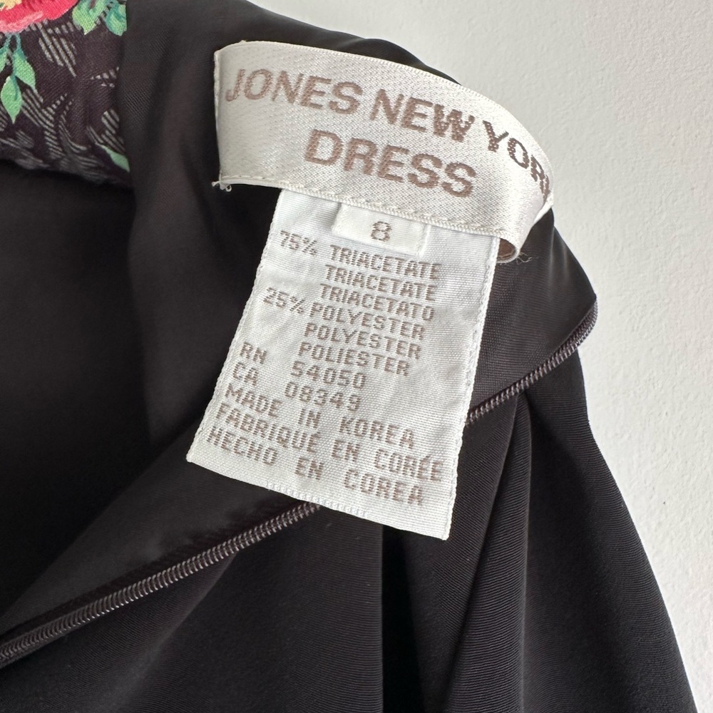 Jones New York Black Tie Dress Size 8 Posh Funeral Dress. Timeless! Silky fabric - Picture 4 of 10